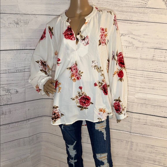 NWOT Floral V-Neck Long-Sleeve Blouse - White with Pink & Red Roses - Picture 4 of 6